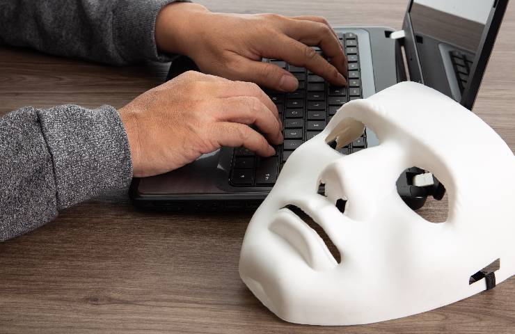Maschera da hacker
