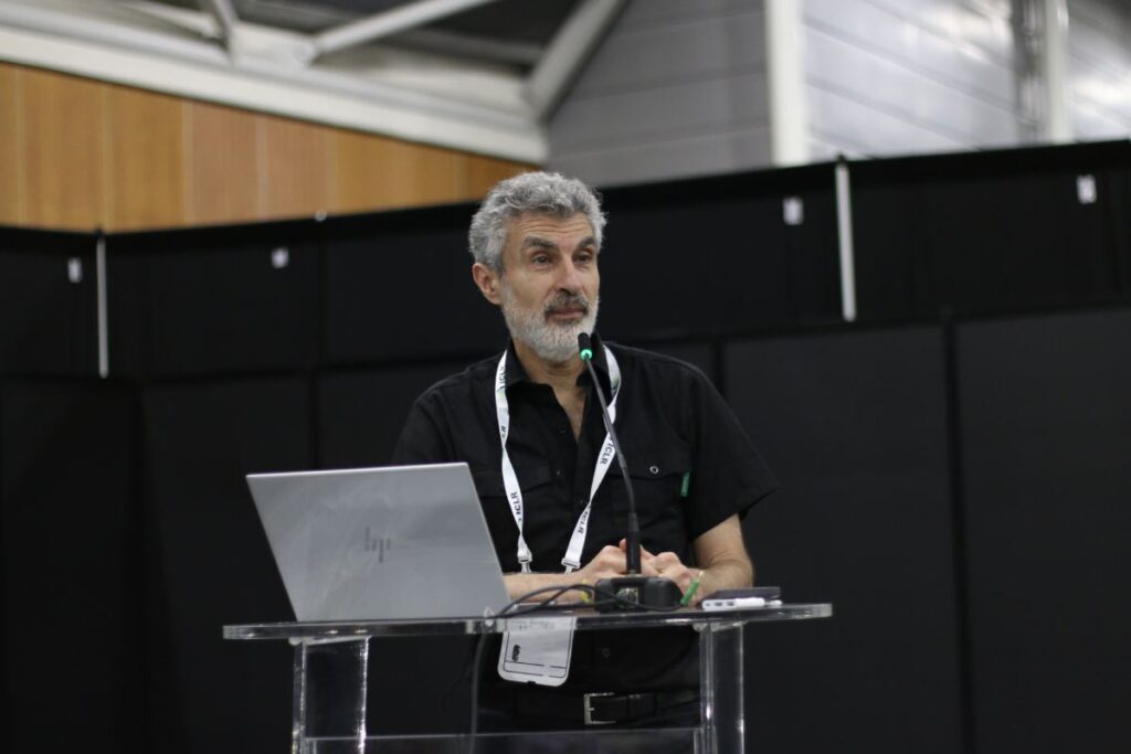Yoshua Bengio, pioniere dell'IA